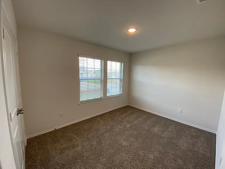 3212 Brookstone Dr — Photo 5