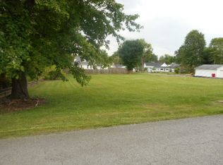 600 Center St, Calhoun, KY 42327