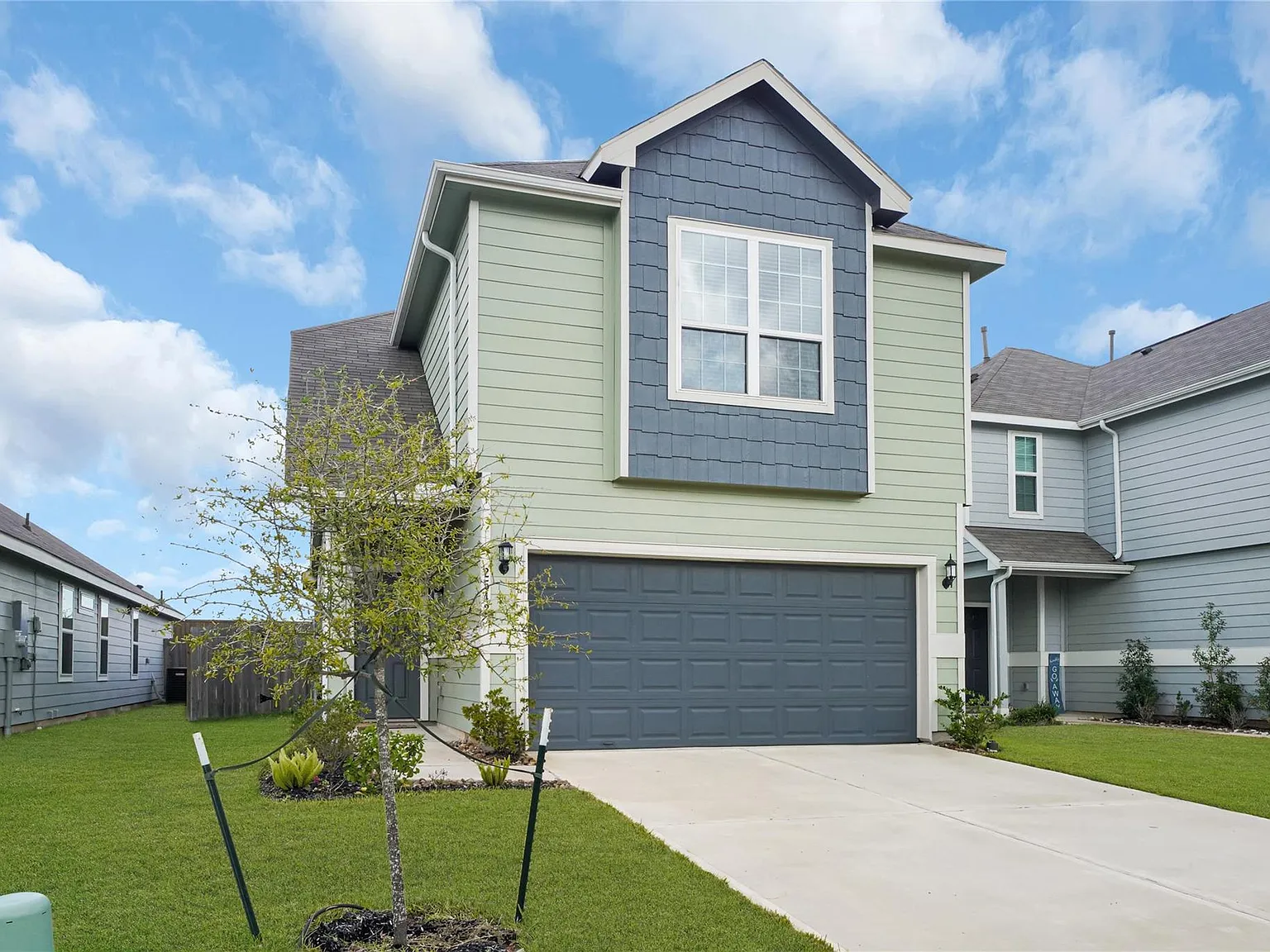 3 bed, 2.5 bath, 1279 sqft, $1,780 — Photo 2