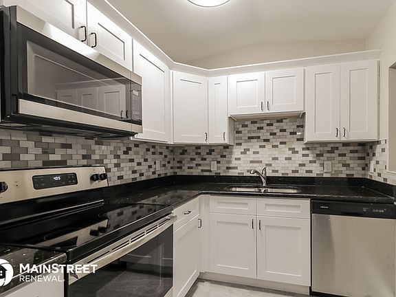 4th image of 3226 Kathleen Dr