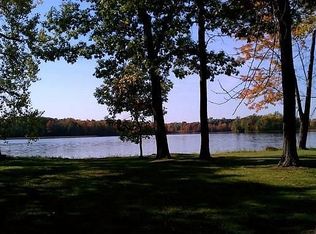 12212 Beech Dr, Brooklyn, MI 49230