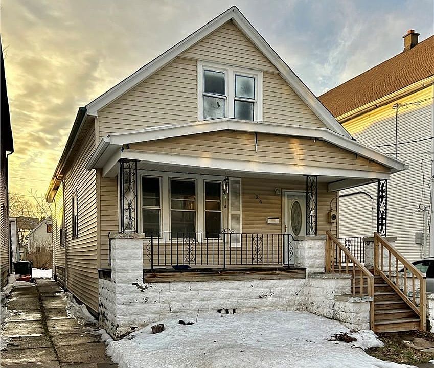 1st image of 24 Matejko St