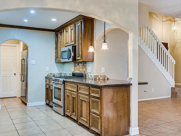 5th image of 4719 Saint Lawrence Dr