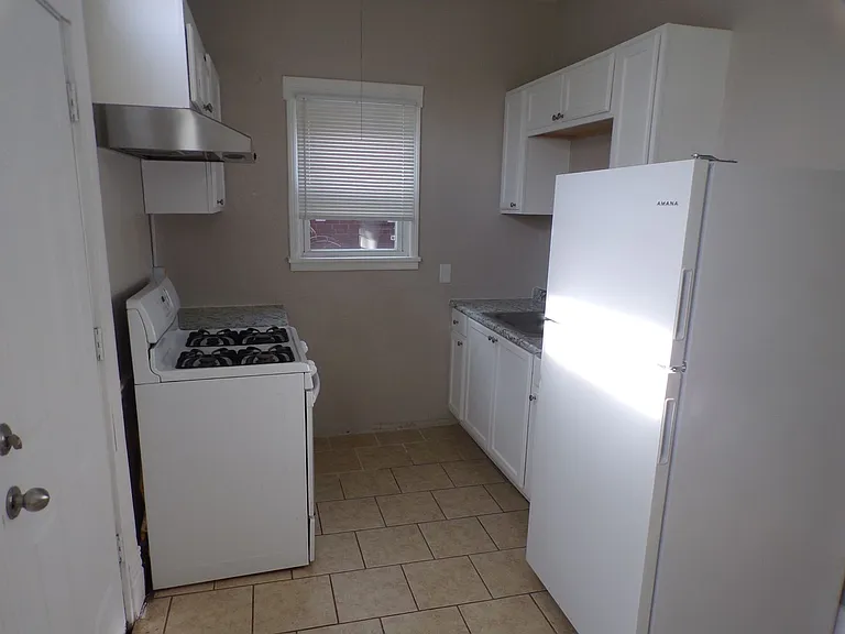 505 N Main St — Photo 7