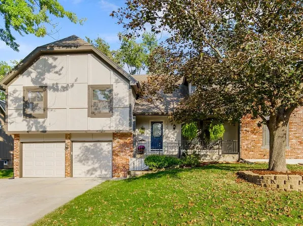 7317 Halsey St, Shawnee, KS 66216