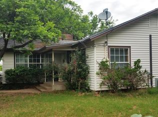 371 S Swanson Rd, Mineral Wells, TX 76067