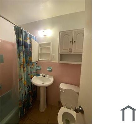 5th image of 1014 NW 5th Ave APT 2