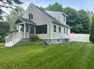 2105 Huxley St, Madison, WI 53704