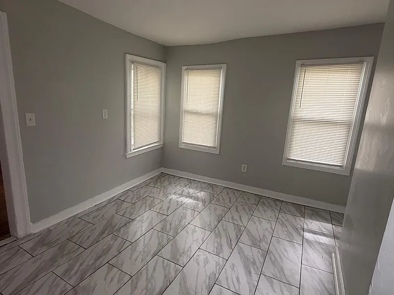 32 Redfield St #B — Photo 3