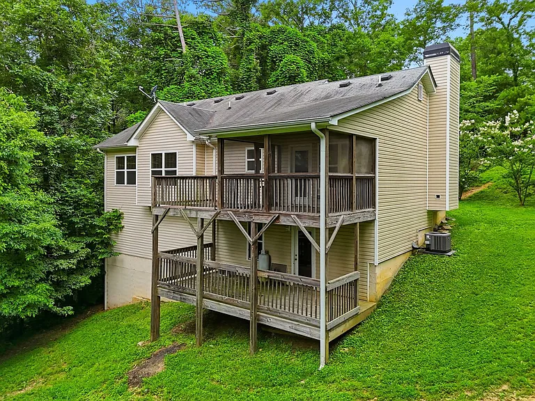 166 Cove Hl — Photo 42