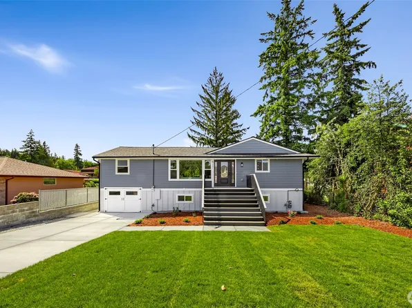 617 Hillcrest Drive, Anacortes, WA 98221