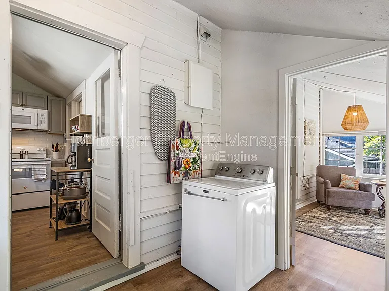 1810 W 11th Ave — Photo 9