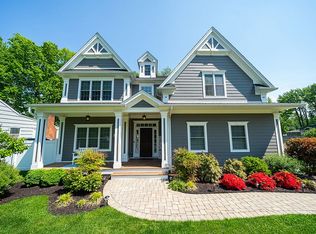 25 S Wickom Dr, Westfield, NJ 07090