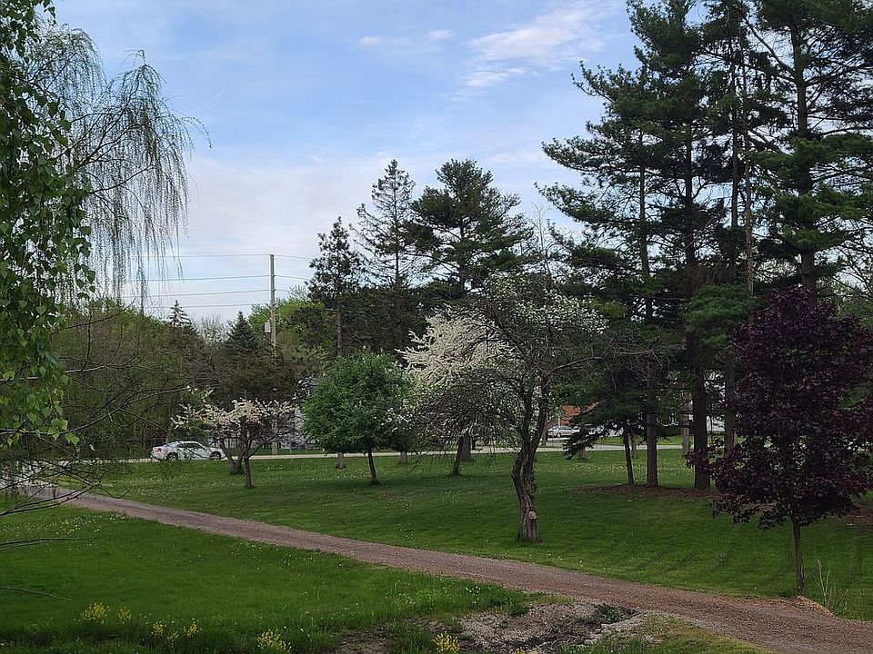 2nd image of 46575 North Ave