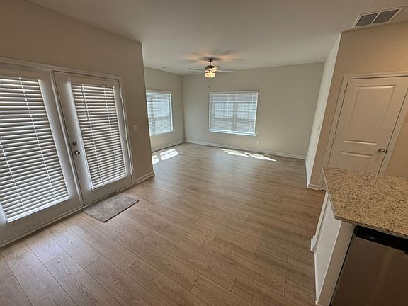 5th image of 212 Rooker Dr