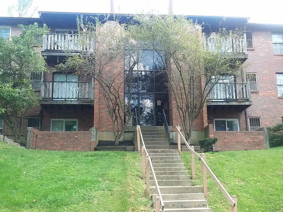 Building Photo 3