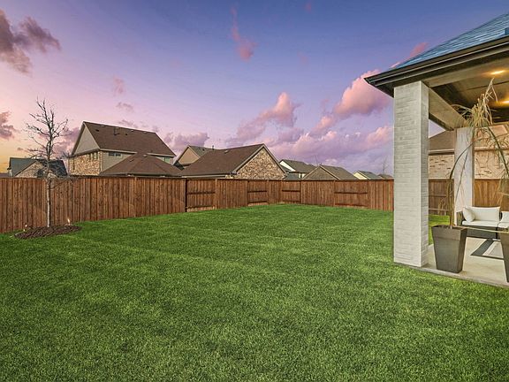 3rd image of 1812 McDougall Crk