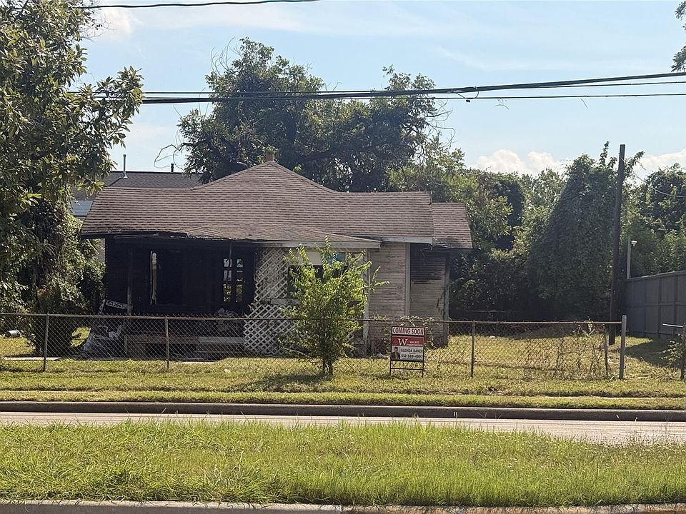 1st image of 3812 Yale St