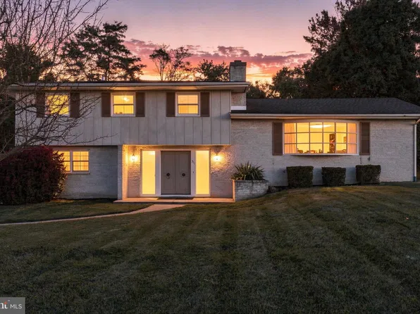 311 Terrace Dr, Fayetteville, PA 17222