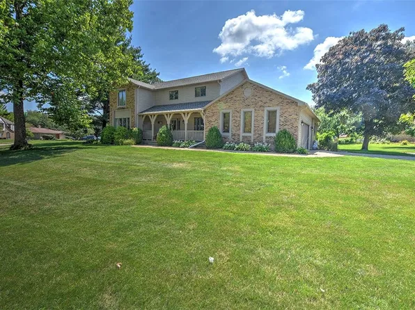 95 Hickory Point Ct, Forsyth, IL 62535