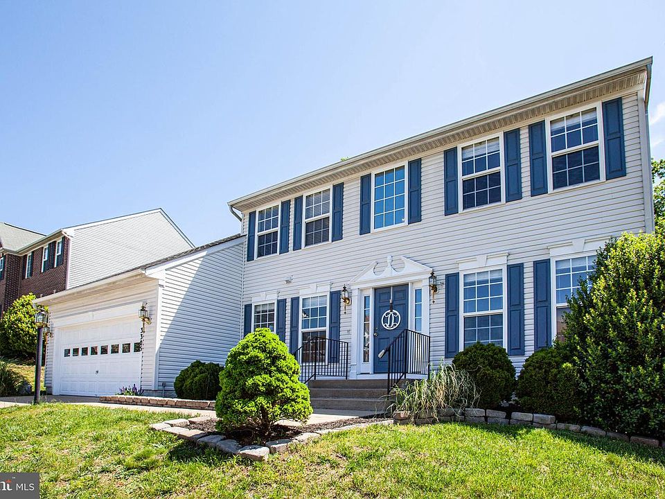 1st image of 3305 McClellan Dr