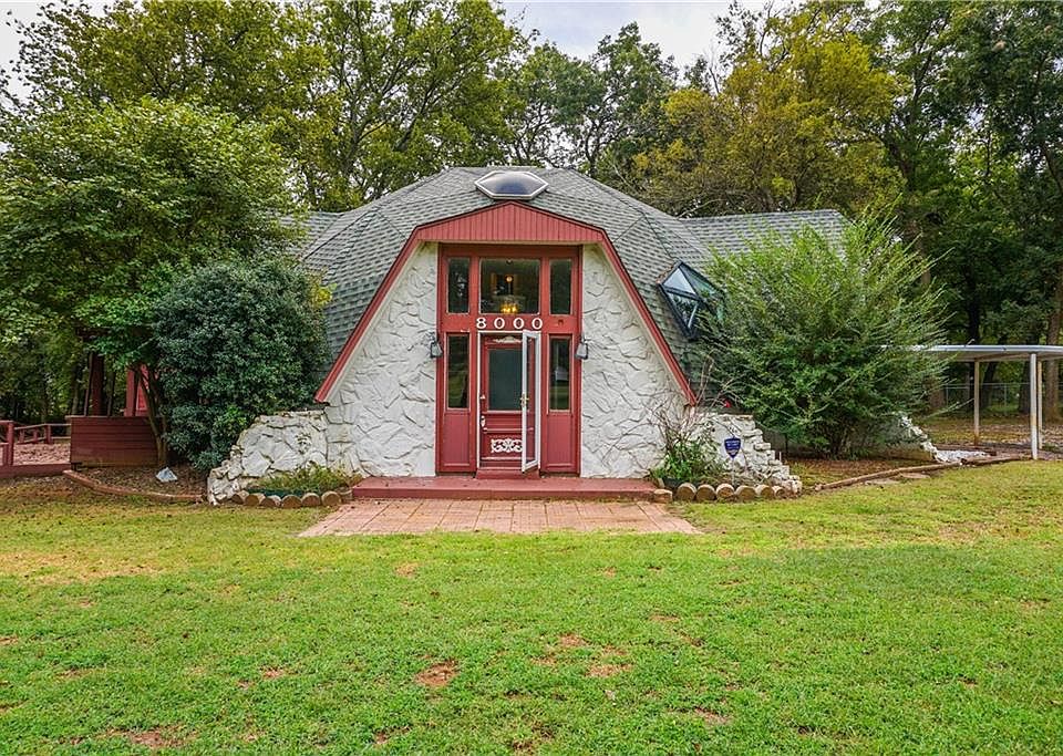 1st image of 8000 S Turtle Creek Cir