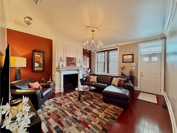 3rd image of 1218 Brighton Rd