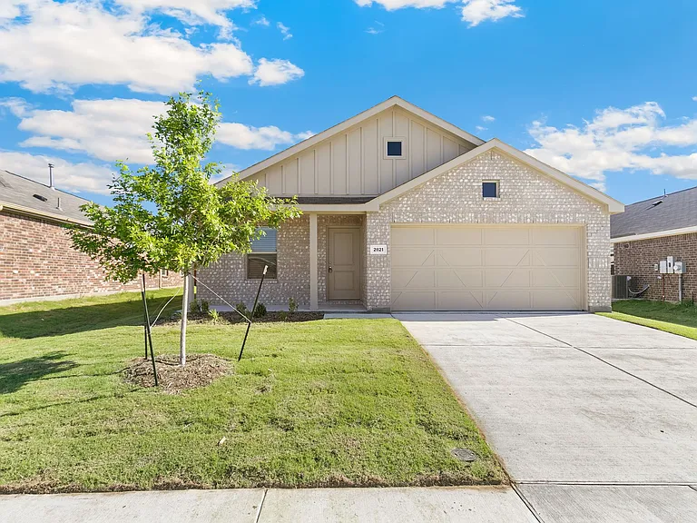 2821 Watchpoint Rd — Photo 3