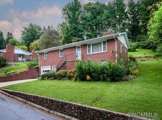 2 Haywood Dr, Canton, NC 28716