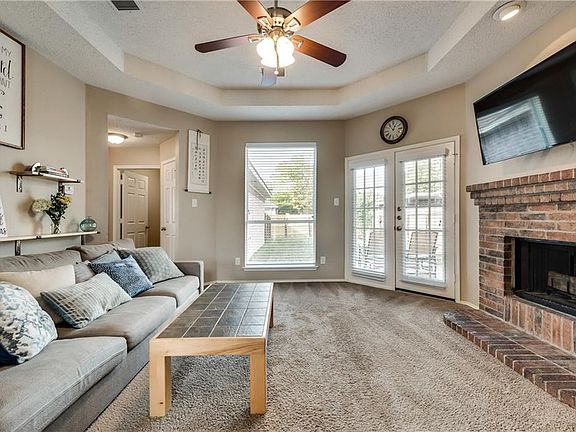 4th image of 2708 Clearwater Dr