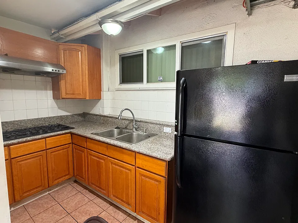 1320 W Harding Ave
