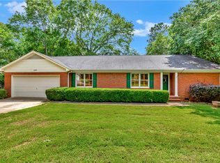 430 Broyles Point Rd, Townville, SC 29689