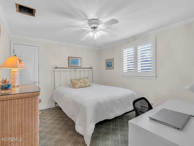 124 Neptune Pl — Photo 16