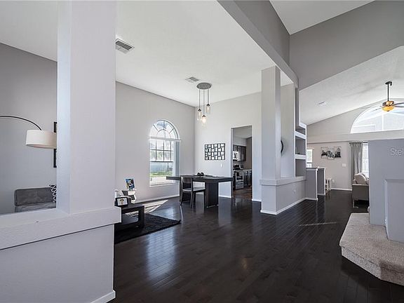 4th image of 4434 Gwyndale Ct
