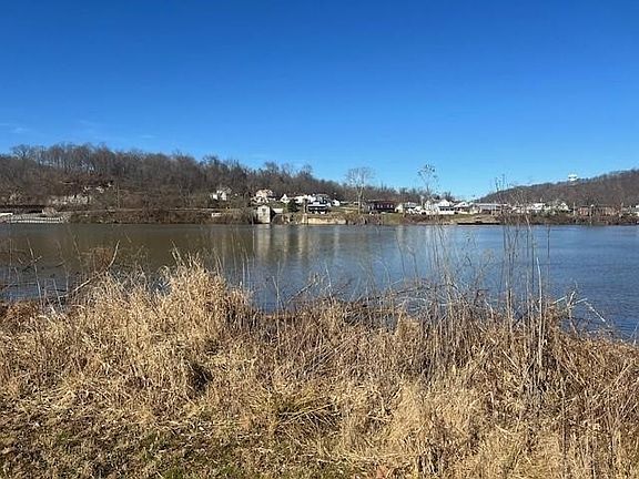5th image of 112 & 116 River Rd