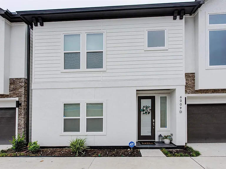 6009 Gardendale Dr #D — Photo 13