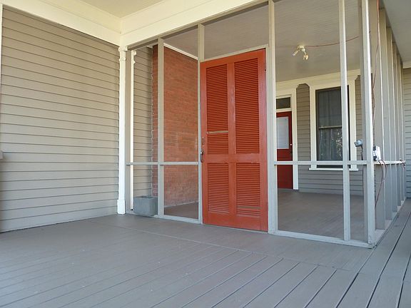 screened front porch