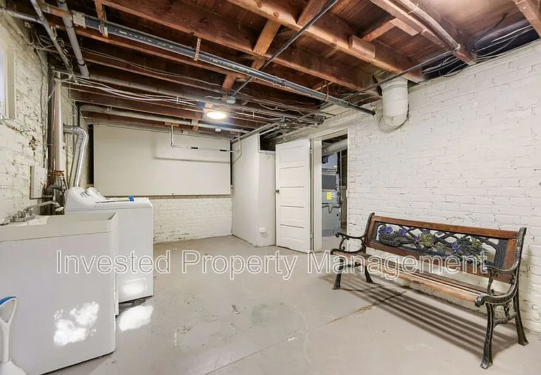 632 S Grant St — Photo 13