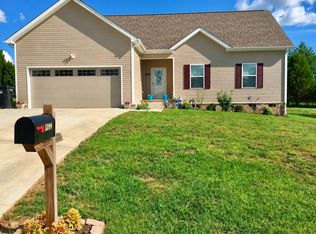 1899 Sheffield Ln, Columbia, TN 38401