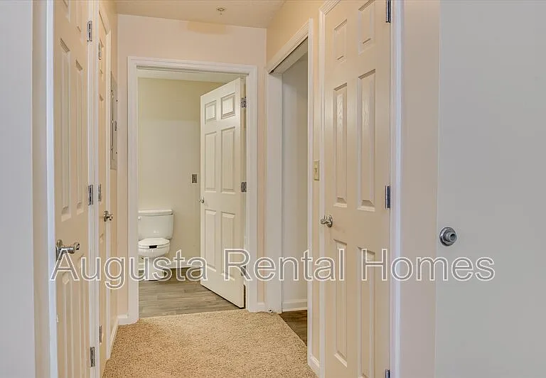 1425 Lee Beard Way #109 — Photo 7
