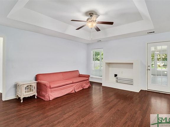 3rd image of 108 Ashley Dr