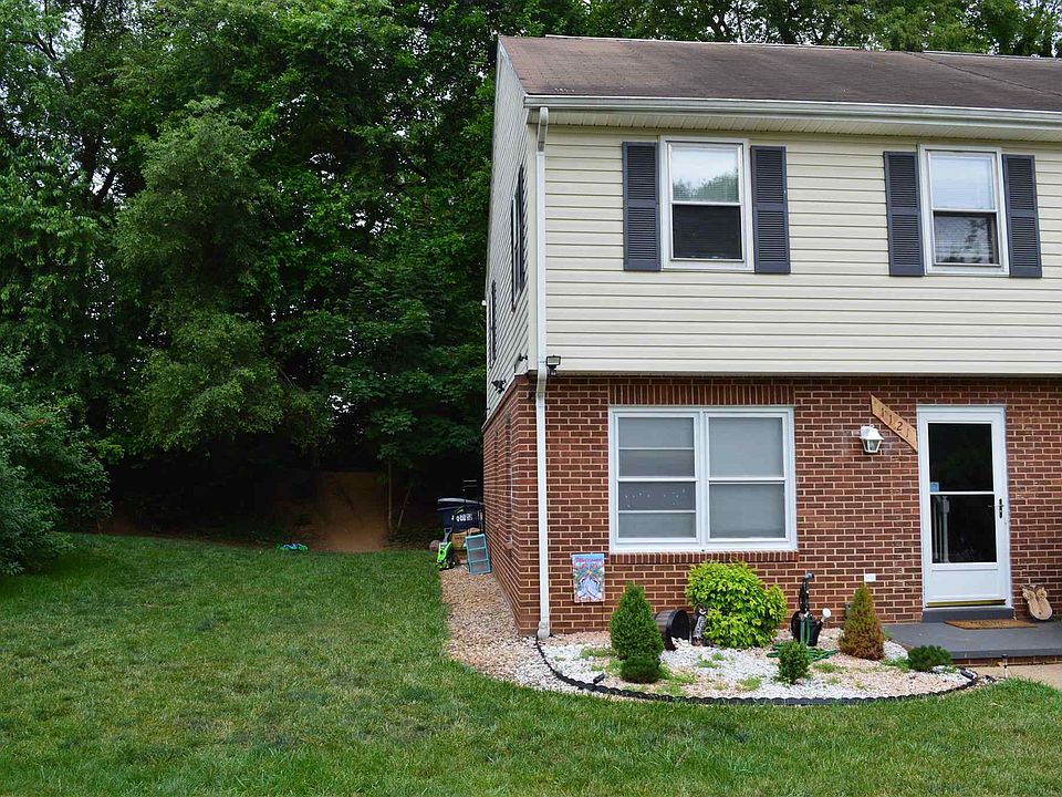 1st image of 1121 Mountain View Dr