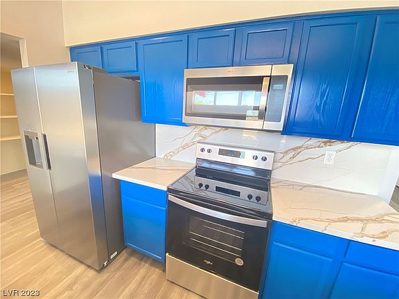 3rd image of 6340 Alta Dr
