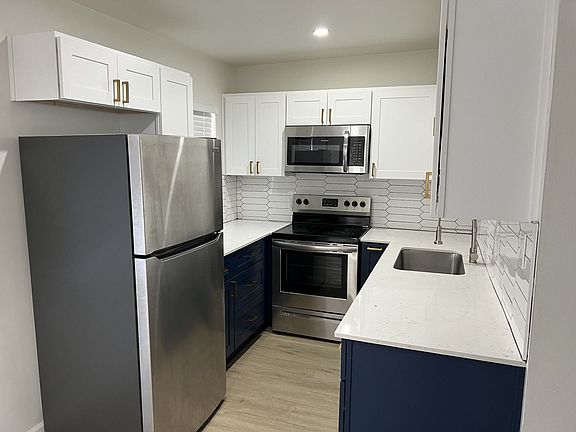 3rd image of 2921 N 38th St #2927-8