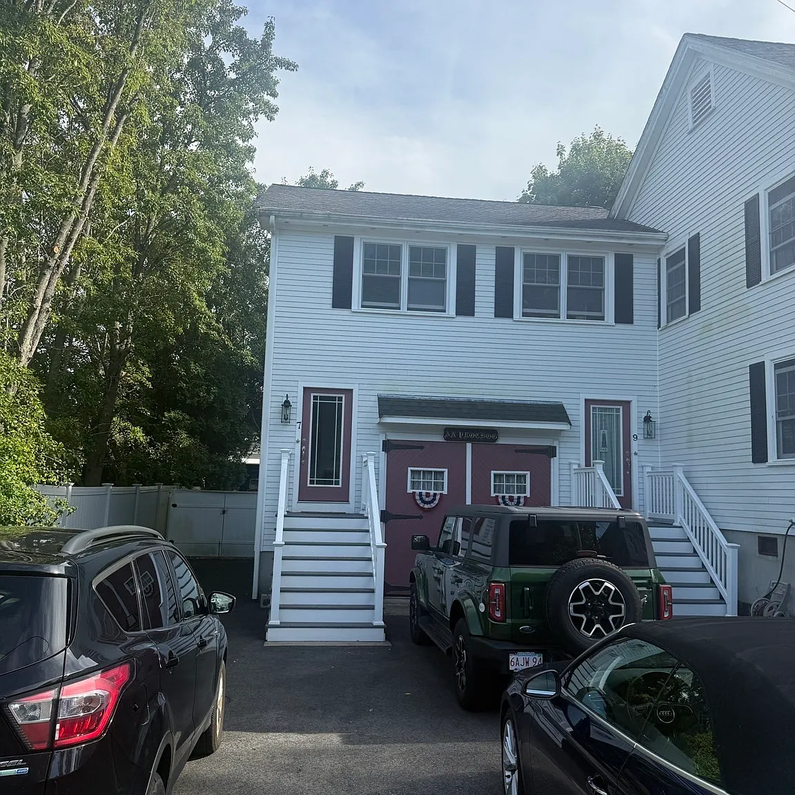 1 bed, 1.0 bath, 775 sqft, $2,400 — Photo 1