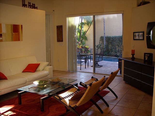 Open space, natual lighting