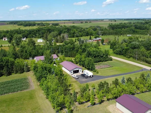 28071 Redhead Dr, Underwood, MN 56586