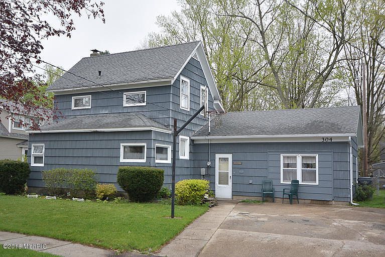 1st image of 304 N Brown St