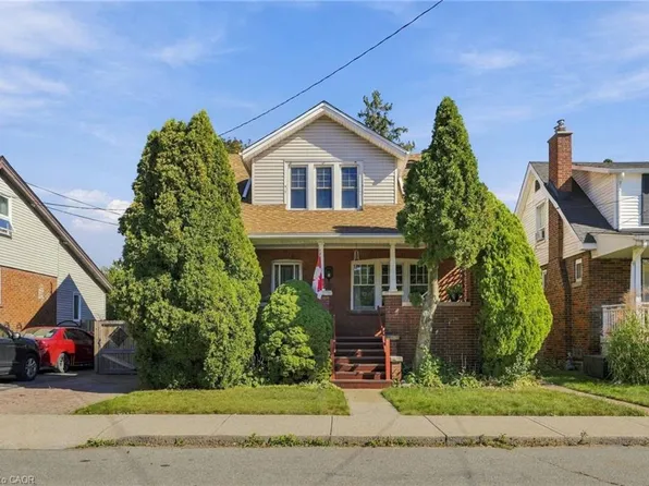41 E 14th St, Hamilton, ON L9A 4B3