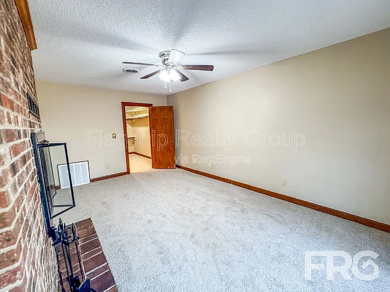 1228 Forest Acres Dr — Photo 35